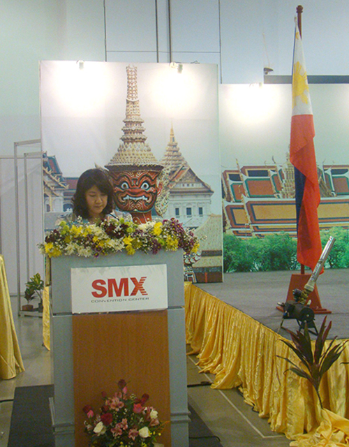 Ambassador presided over the opeThe 5th Thailand Trade Show 2013